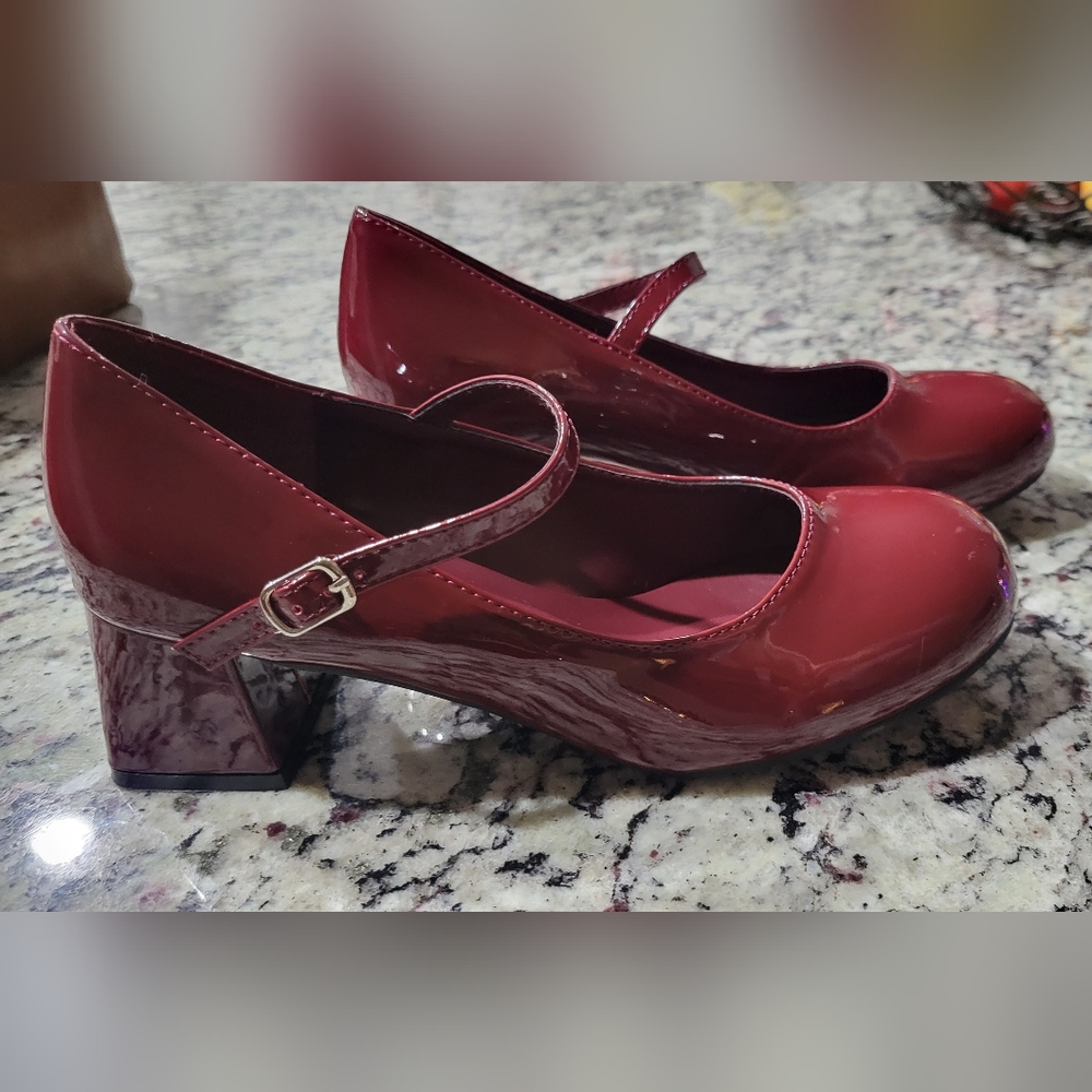 Patent Leather Chunky Heeled Mary Jane Shoes